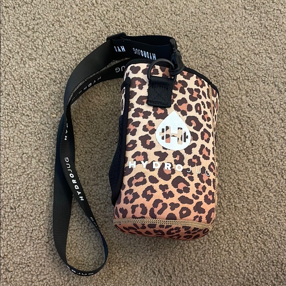 HydroJug Cheetah Print Carrier